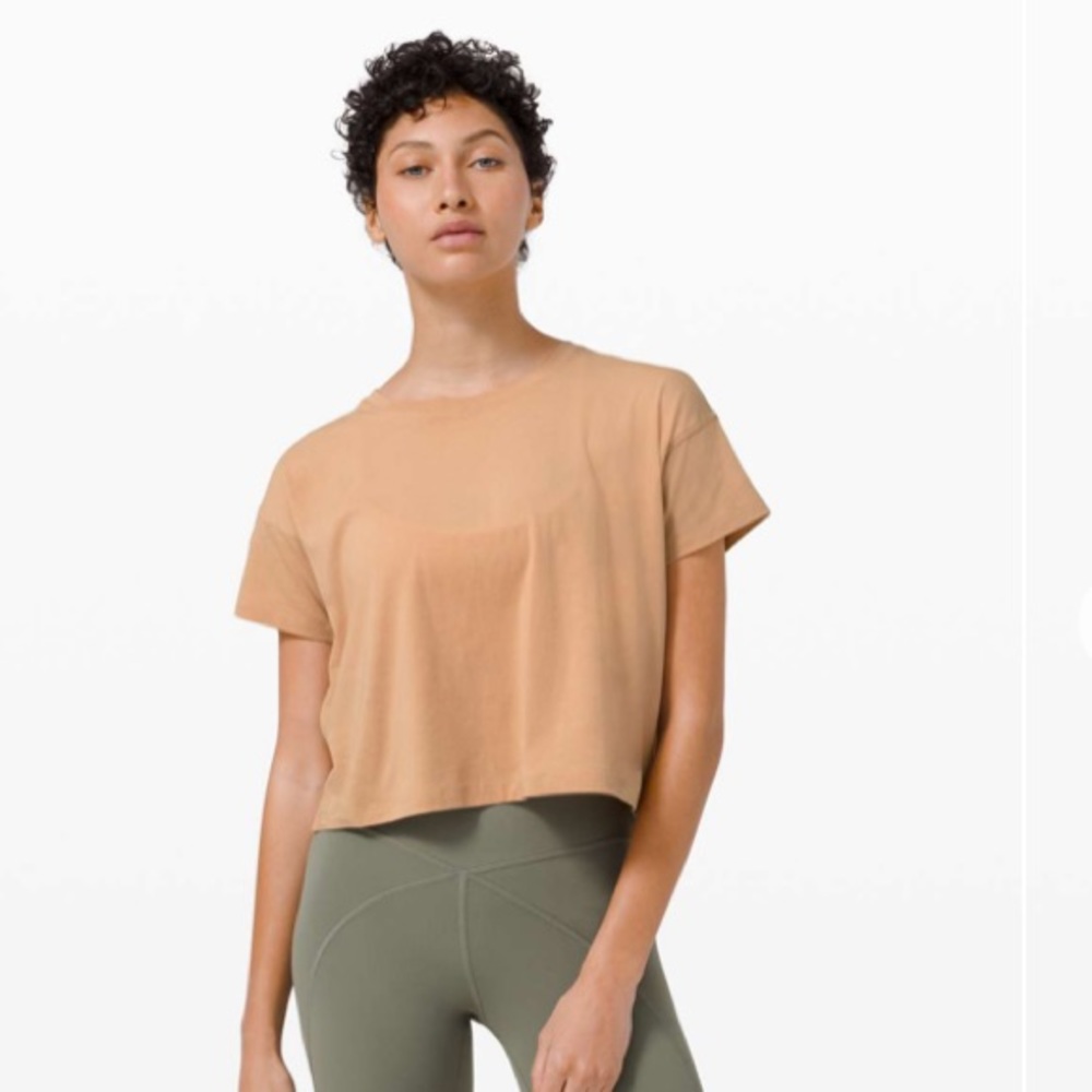 Lululemon Cates Tee